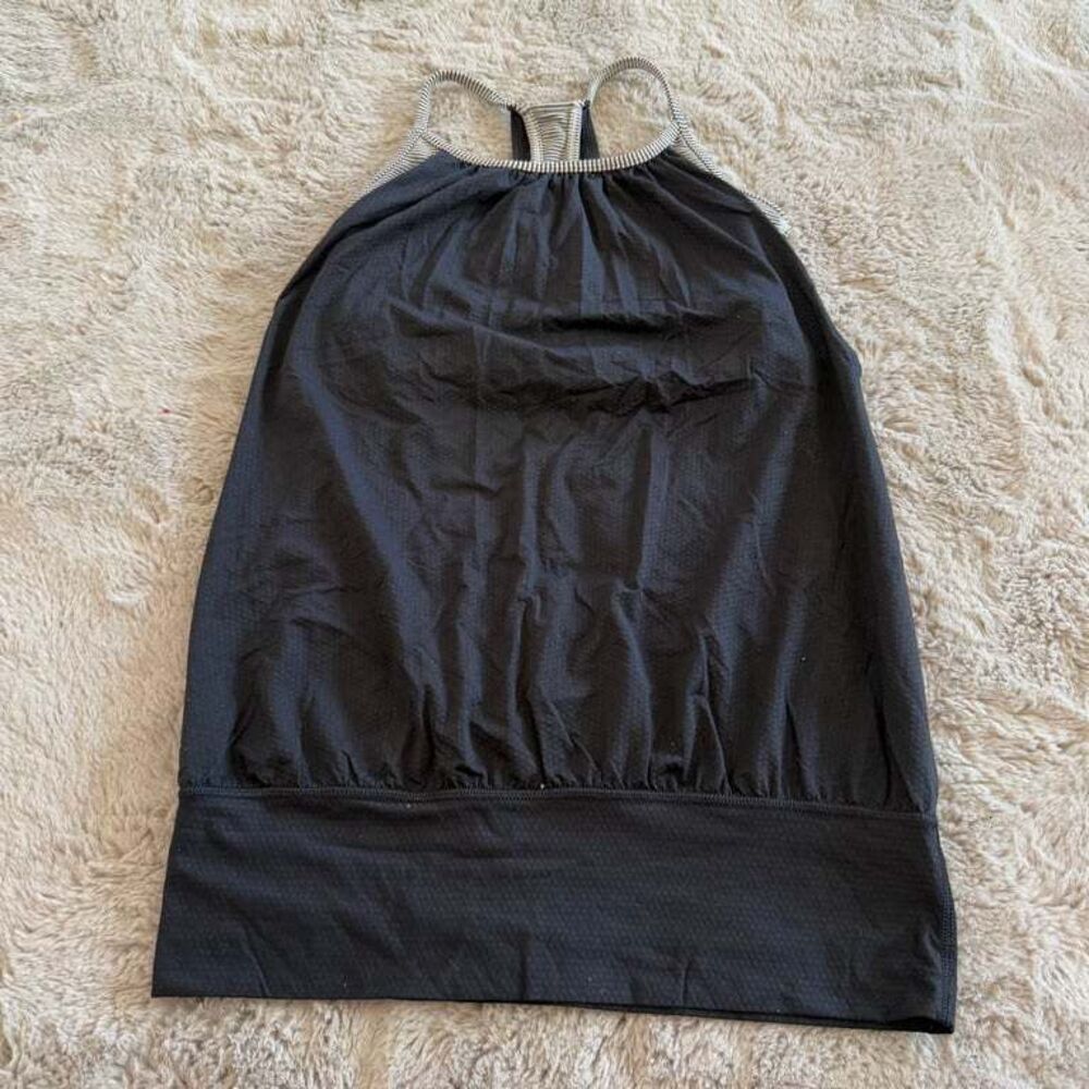 Lululemon Black Racerback Athletic Tank Top built in Bra Gym Outdoor Size S